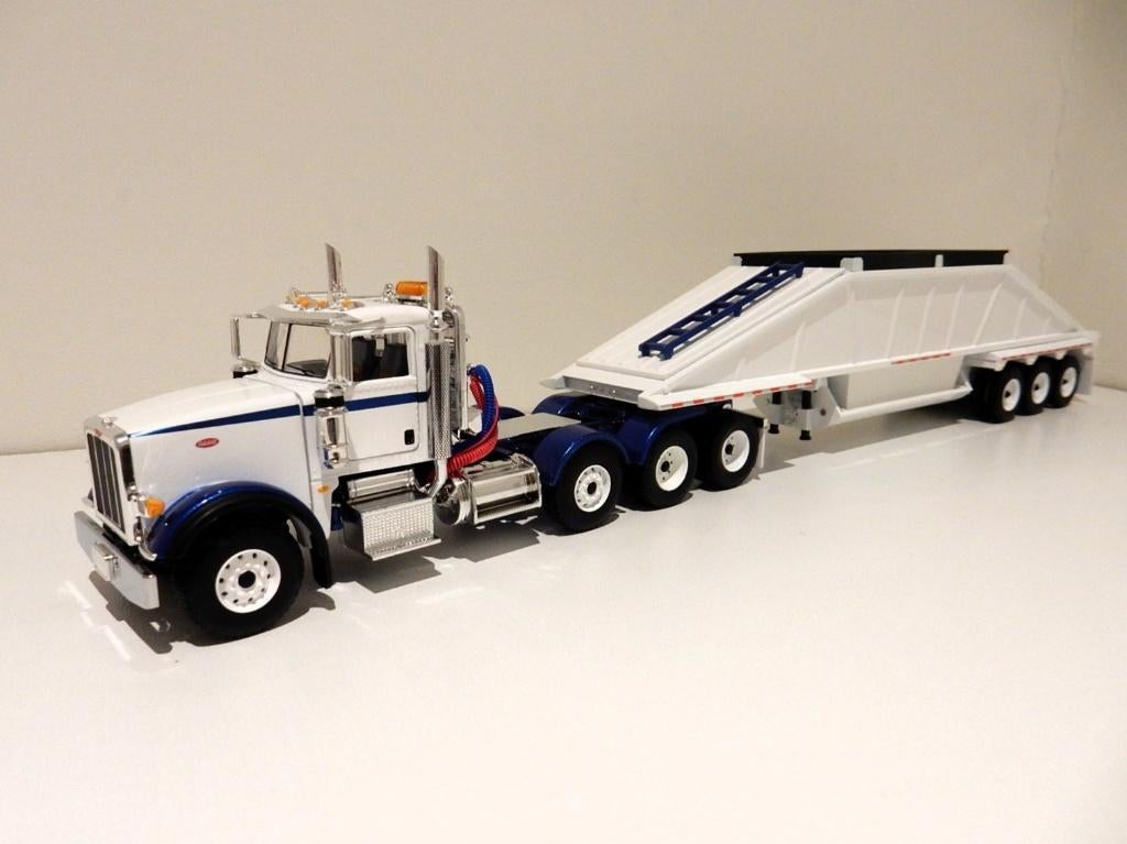 First Gear 50-3481 Peterbilt 367 8x4 + Bottom dump trailer, Hobby en Vrije tijd, Ophalen of Verzenden, Nieuw, Bus of Vrachtwagen