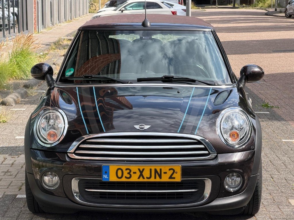 Mini 1.6 Cooper Cabrio ‘Highgate’ NL auto NAP, Auto's, Mini, Euro 5, 4 cilinders, 4 stoelen, Bruin