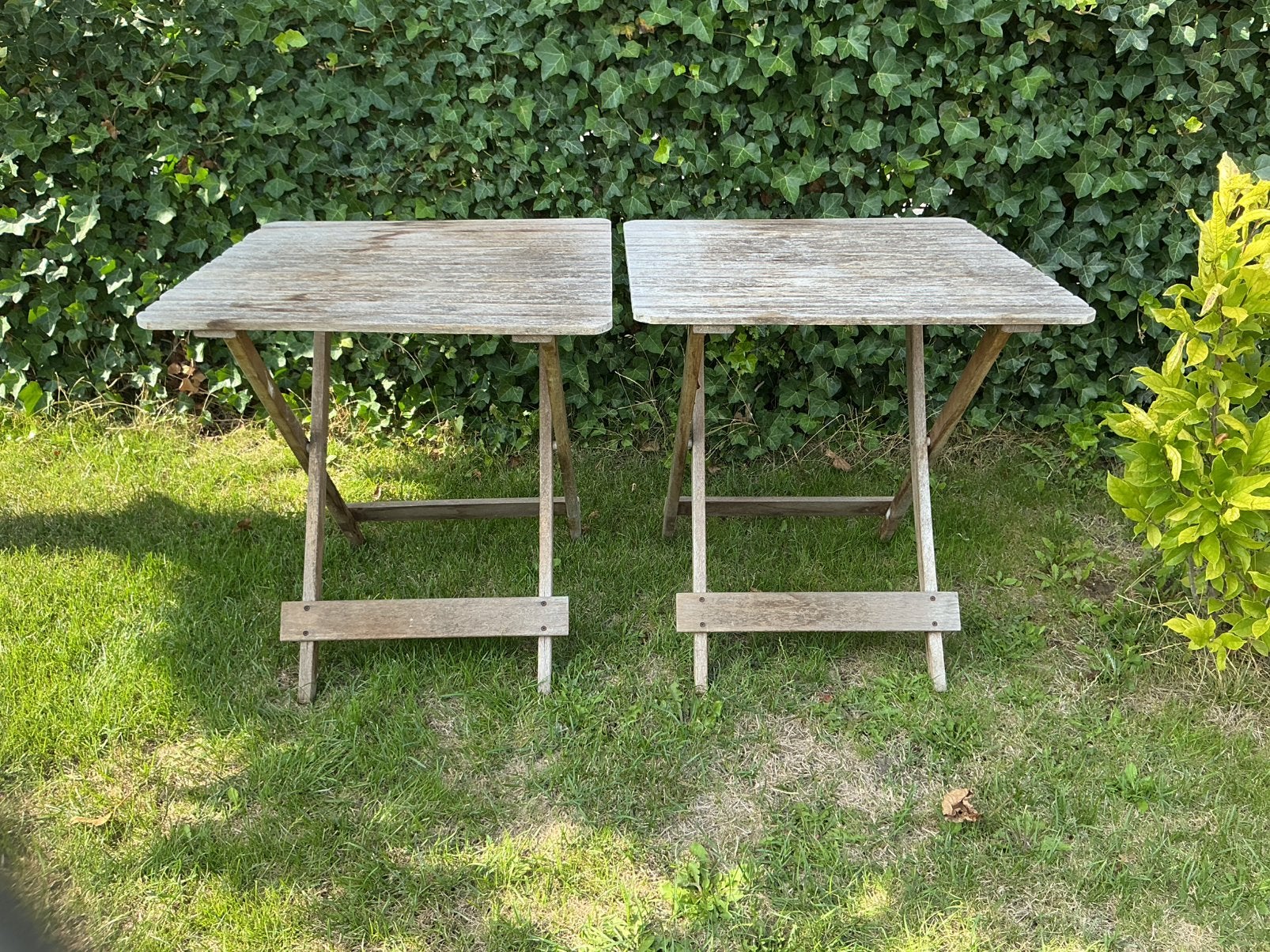 2 vintage hardhouten hard hout bistro klaptafel tuintafel, Tuin en Terras, Ophalen, Gebruikt, Vierkant, Teakhout