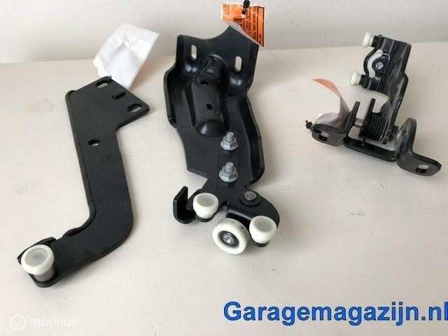 Schuifdeurrol links 7N0843335H compleet Volkswagen Sharan II, Gebruikt, Volkswagen, Ophalen of Verzenden, Volkswagen