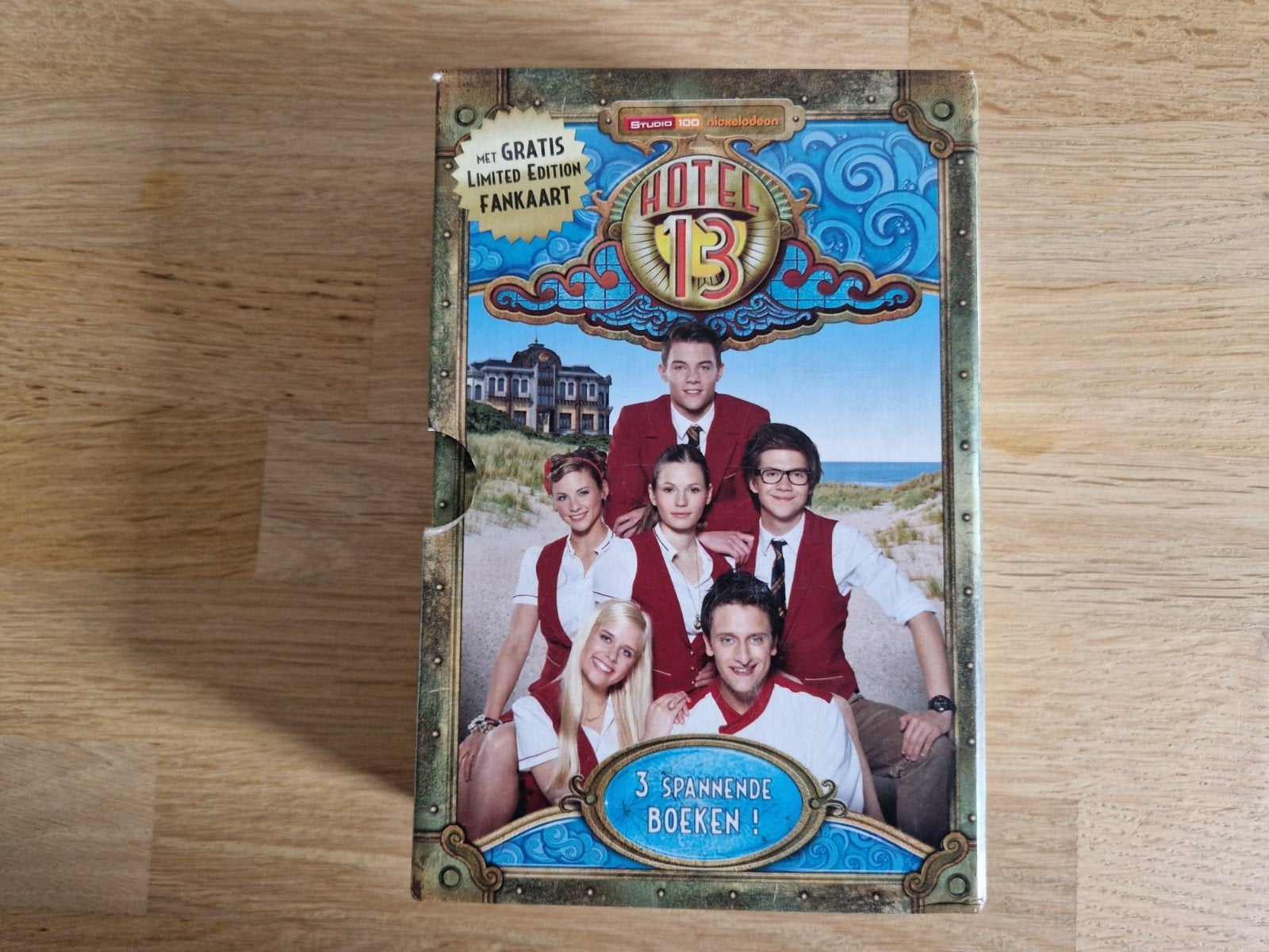 Hotel 13 Boekenbox: Het Mysterie van Kamer 13 (3 boeken), Boeken, Ophalen of Verzenden, Zo goed als nieuw, Studio 100, Fictie