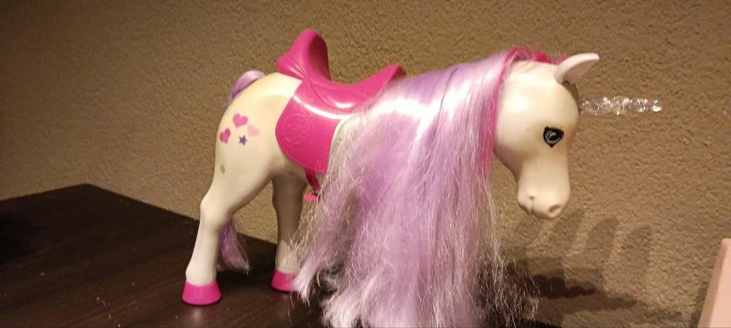 Eenhoorn speelgoed met roze zadel, Ophalen of Verzenden, Babypop