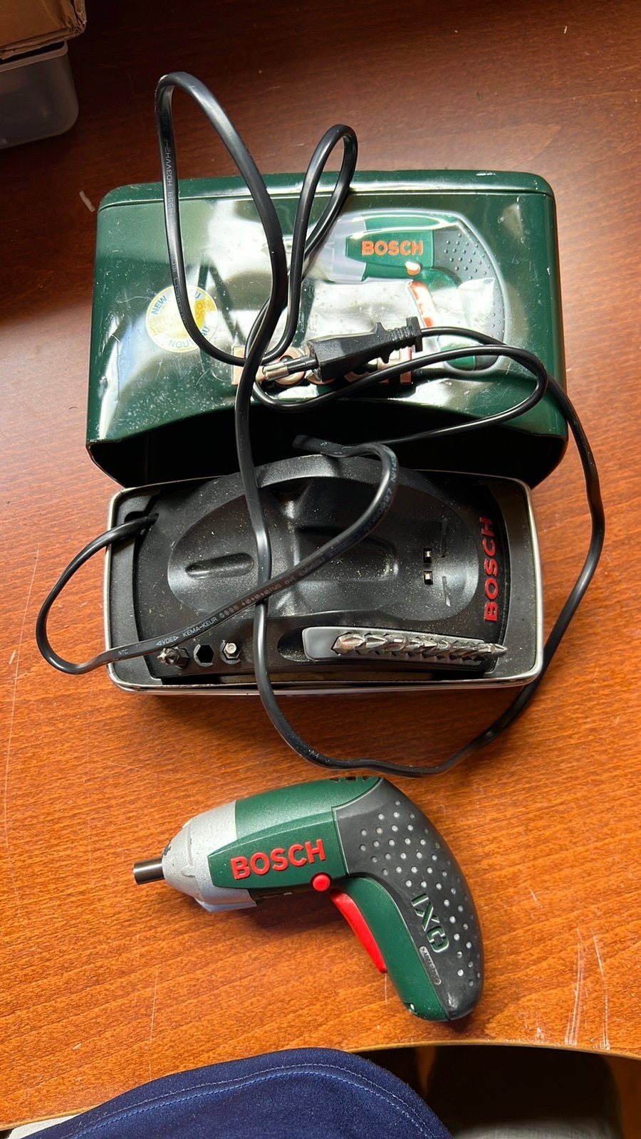 Bosch draadloze schroevendraaier, Ophalen of Verzenden, Zo goed als nieuw, Boor- en Schroefmachine