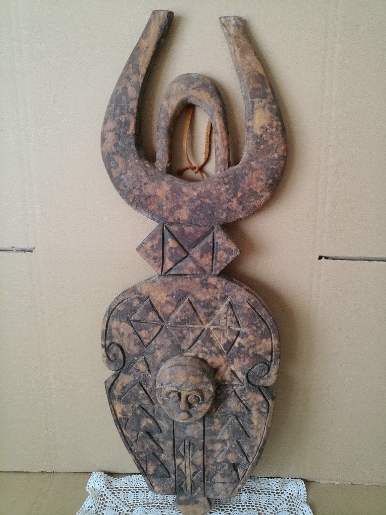 Sakrobundi masker of Bedu masker 73cm Ivoorkust of Ghana