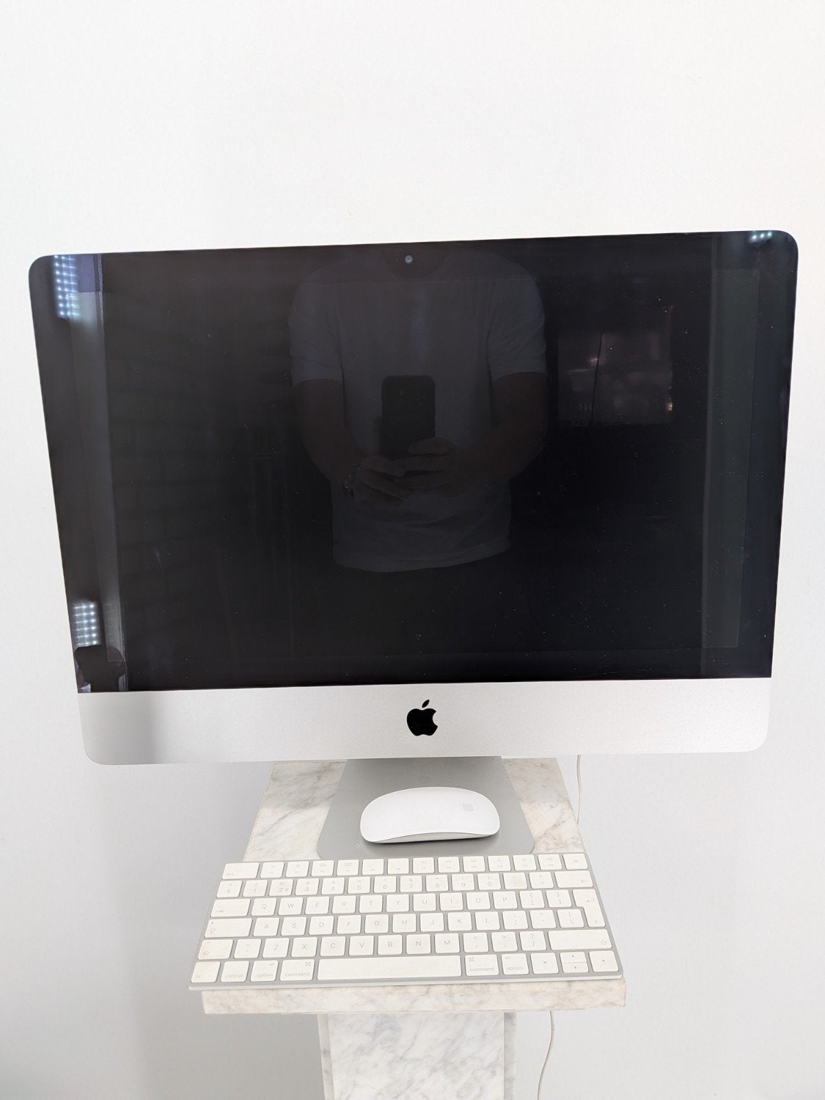 Apple iMac (Retina 4K, 21.5-inch, Late 2015) - 8GB RAM, Computers en Software, Apple Desktops, One Apple Park Way, Cupertino, CA 95014, USA