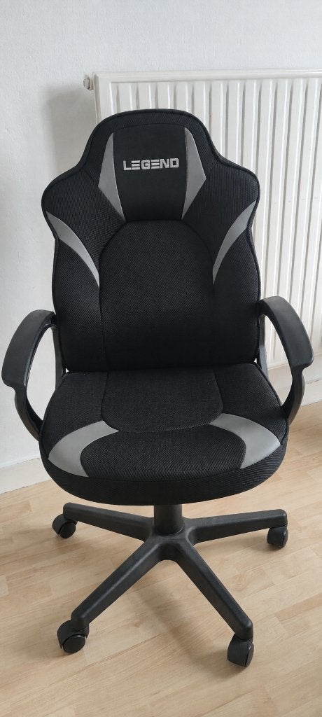 Gaming chair, Ophalen, Zo goed als nieuw, Zwart