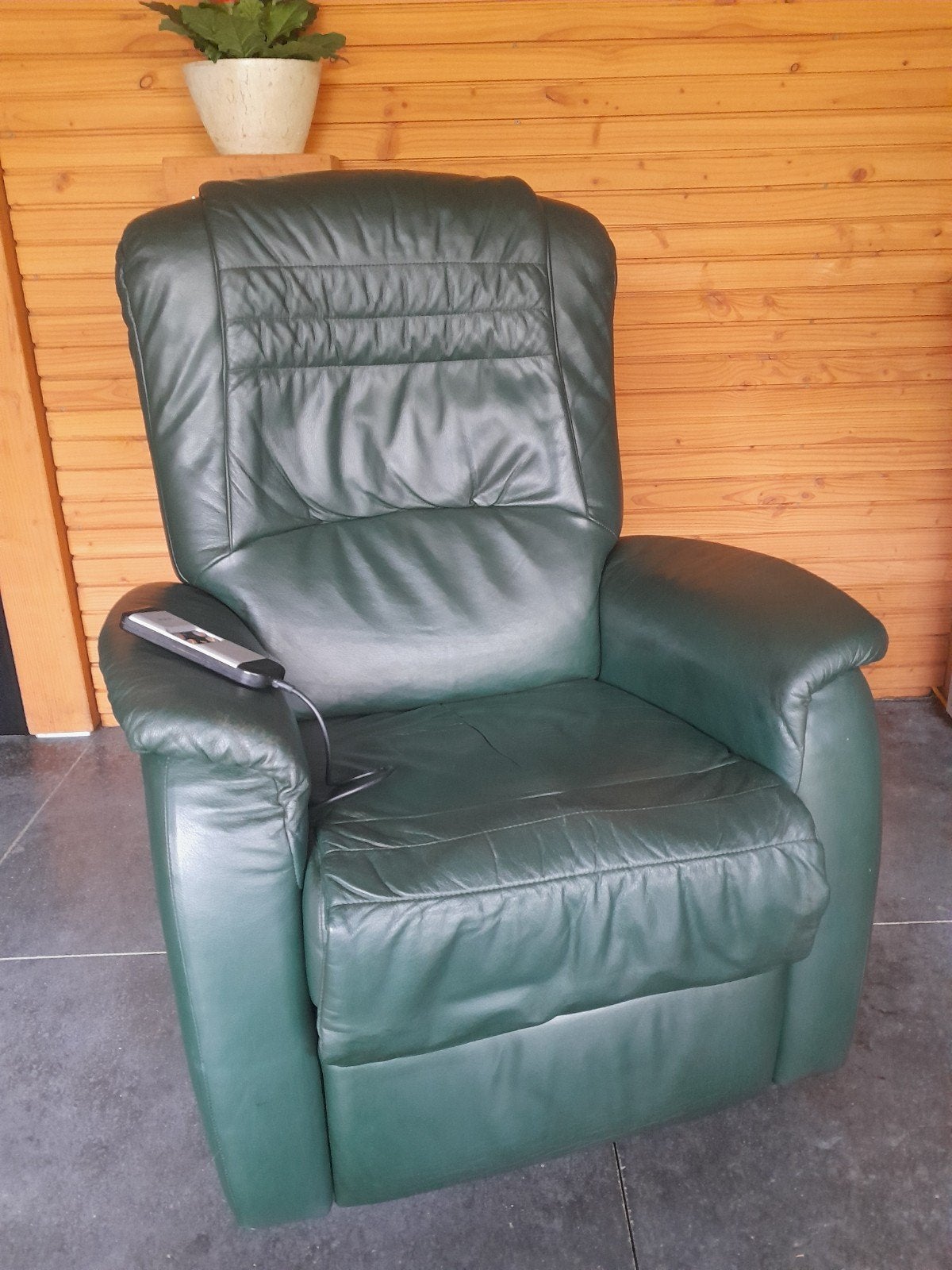 Hukla Sta-op Relax Fauteuil groen Leder op wieltjes, Huis en Inrichting, Fauteuils, Ophalen, Gebruikt, Groen, 75 tot 100 cm