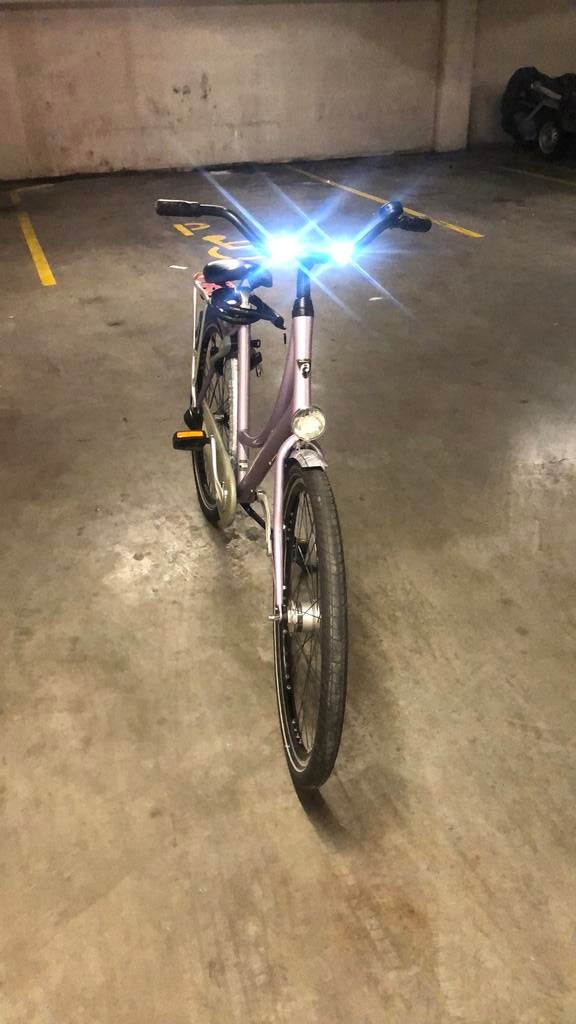 Te koop mooie nette Paarse damesfiet Batavus 28 inch, 47 tot 50 cm, Ophalen, Zo goed als nieuw, Batavus