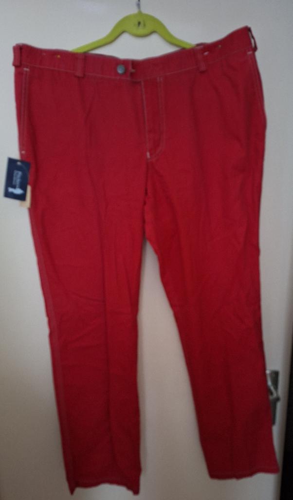 Nieuwe rode Pitcher Outdoor broek, Kleding | Heren, Maat 52/54 (L), Pitcher Outdoor, Nieuw, Ophalen of Verzenden