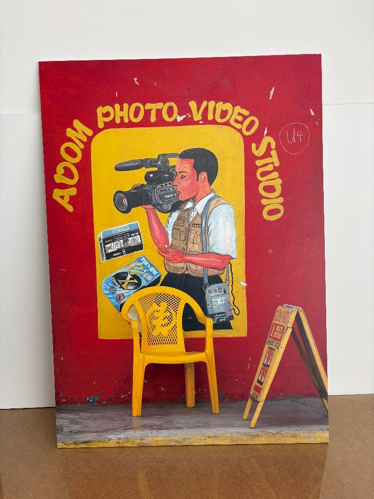 Foto Afrikaanse winkel, Huis en Inrichting, Woonaccessoires | Schilderijen, Tekeningen en Foto's, Ophalen of Verzenden, Zo goed als nieuw