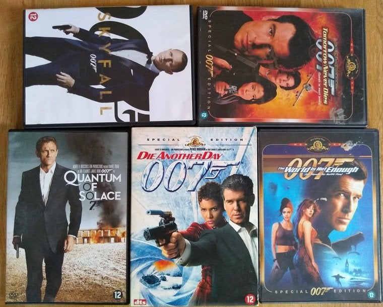 DVDs James Bond 007 5 films (ook box set), Bonusmateriaal, Actie, Ophalen of Verzenden, Zo goed als nieuw