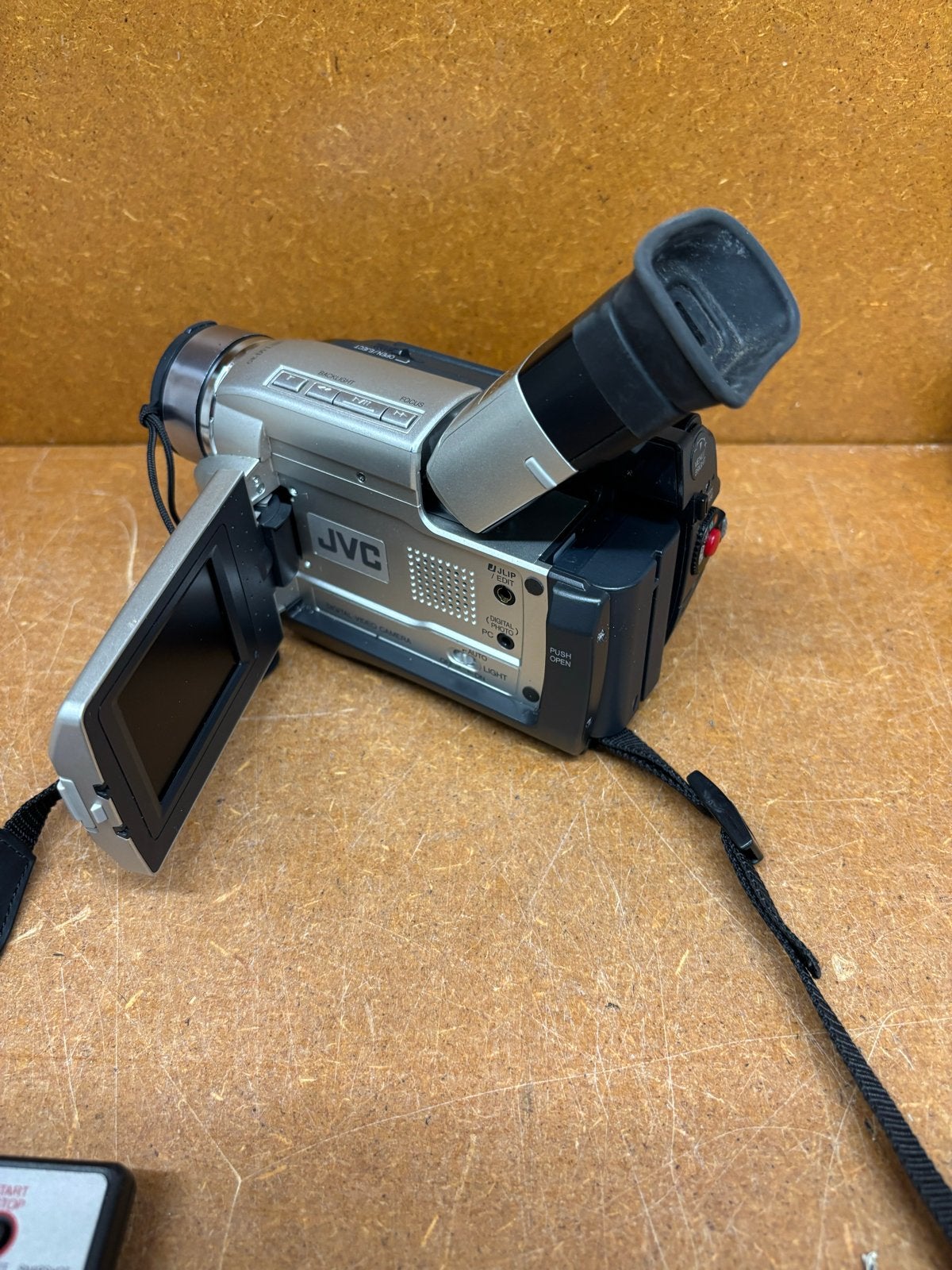 JVC GR-DVL100 digitale videocamera - Zo goed als nieuw, Ophalen, Mini dv, JVC, Minder dan 8x
