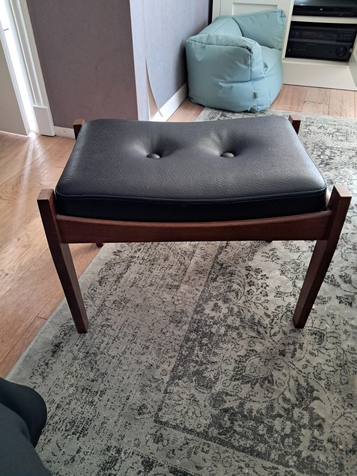 Vintage Voetenbankje Jaren '60 - Hout & Zwart Skai, Ophalen, Gebruikt, Hout, Retro