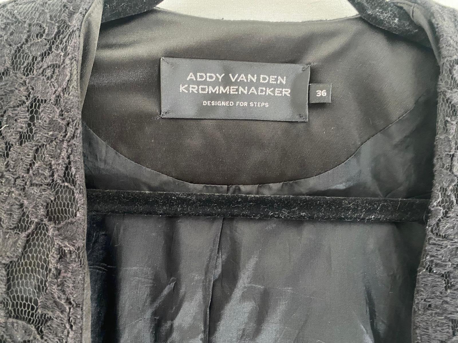 Addy van den Krommenacker zwarte kanten bolero | Maat 36/S, Kleding | Dames, Zwart, Ophalen of Verzenden, Zo goed als nieuw, Jasje