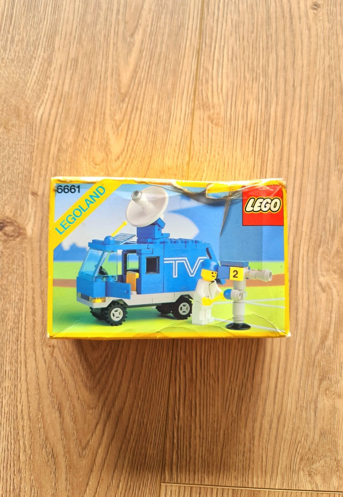 LEGO Legoland Mobile TV Studio 6661, Lego, Ophalen of Verzenden, Zo goed als nieuw, Minifiguur