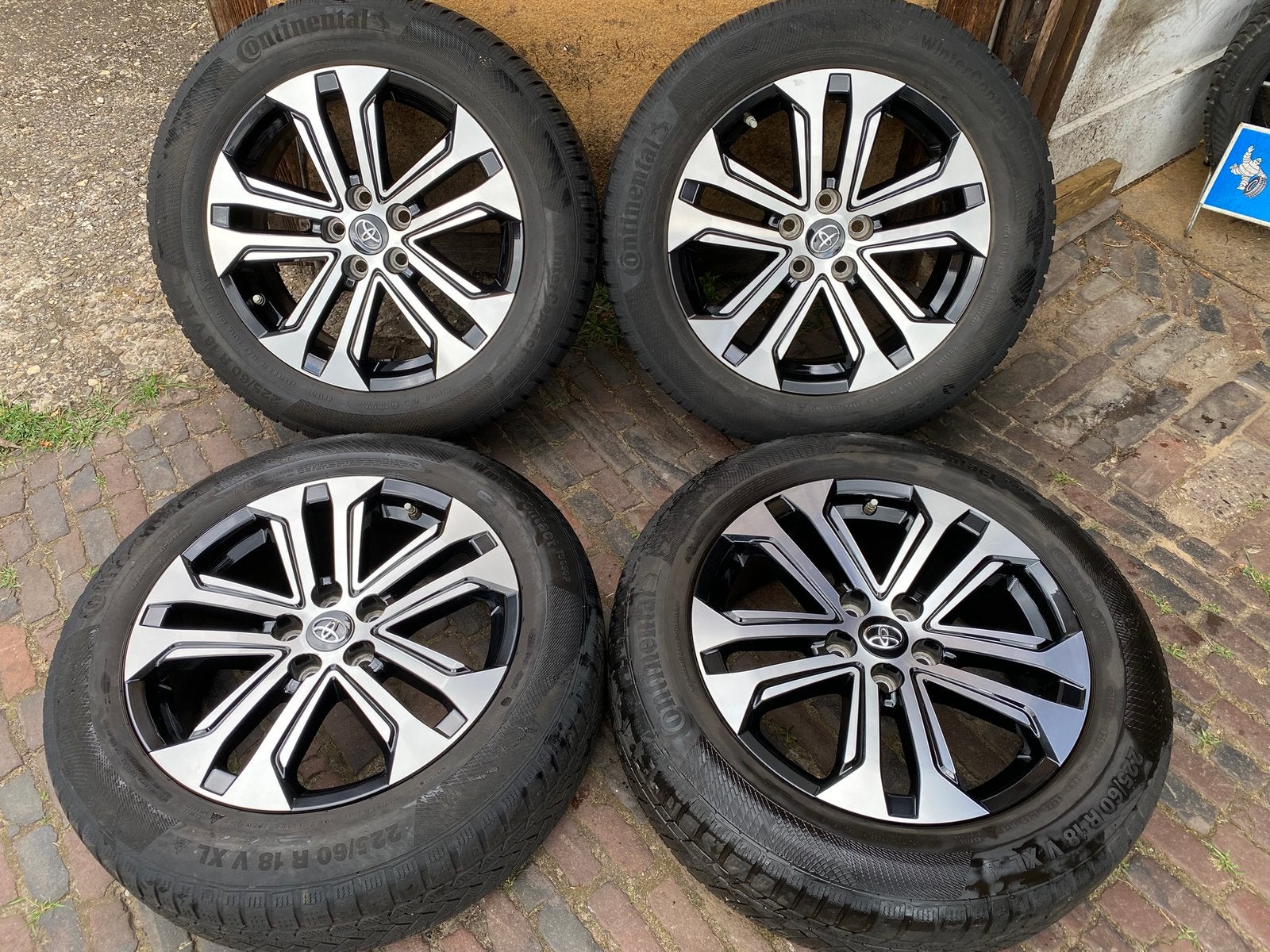 NIEUWE/demo 18” Toyota Rav4 velgen + 225/60 R18 winterbanden, 18 inch, Banden en Velgen, Nieuw, 225 mm