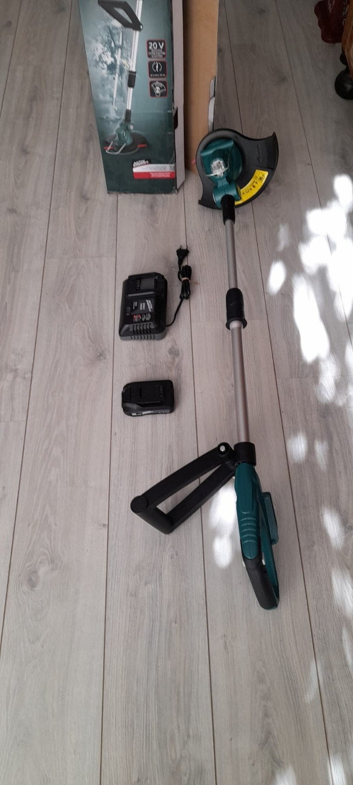 accu grastrimmer, Ophalen of Verzenden, Zo goed als nieuw, Accu