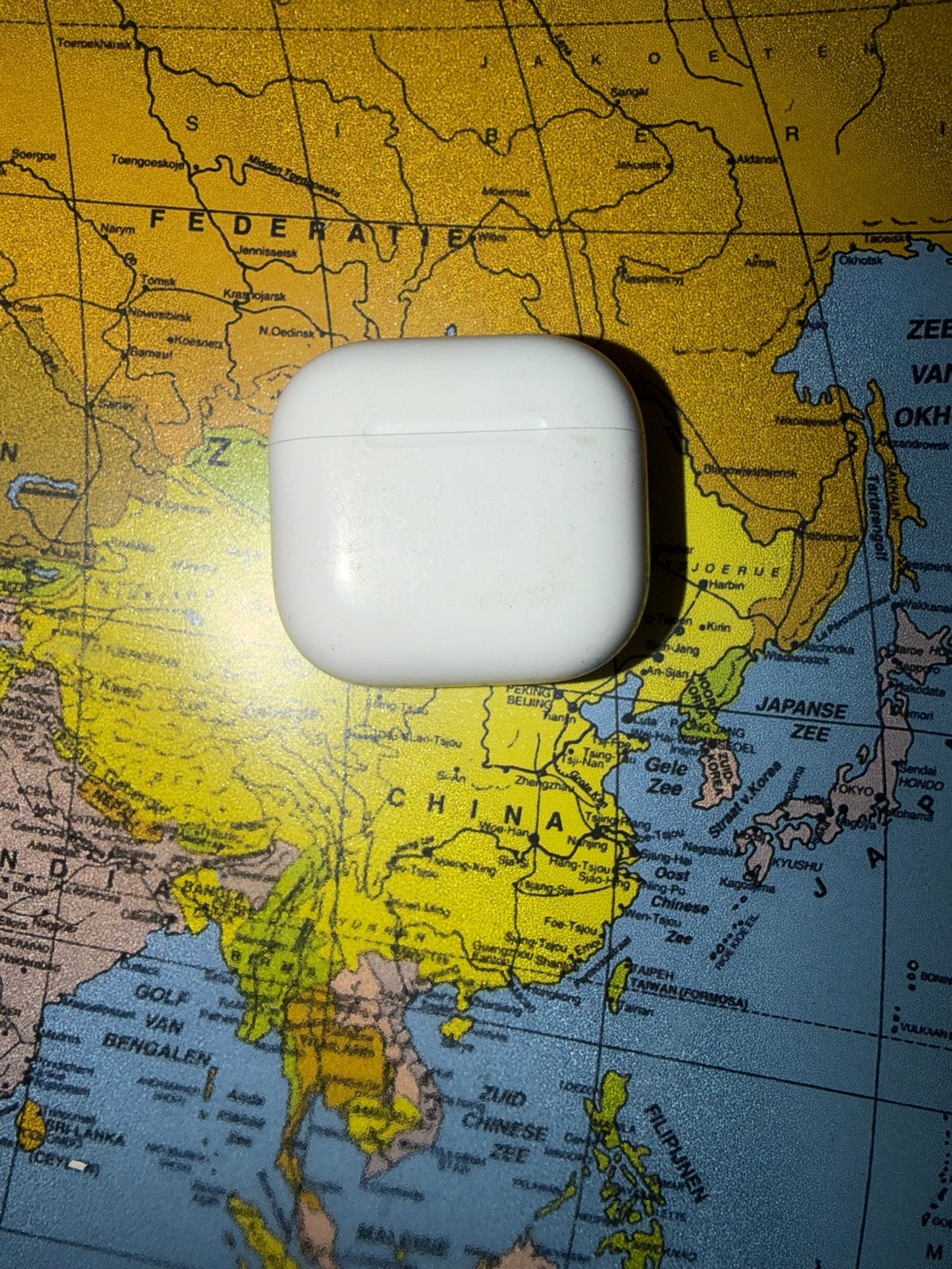 AirPods 4 Oplaadcase (zonder oortjes), In-ear, Gebruikt, Ophalen of Verzenden, Wit