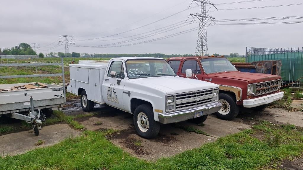 chevy c20 utility work truck pickup 2x 78 87 + firetruck, Auto's, Automaat, Achterwielaandrijving, Overige carrosserieën, Leder en Stof