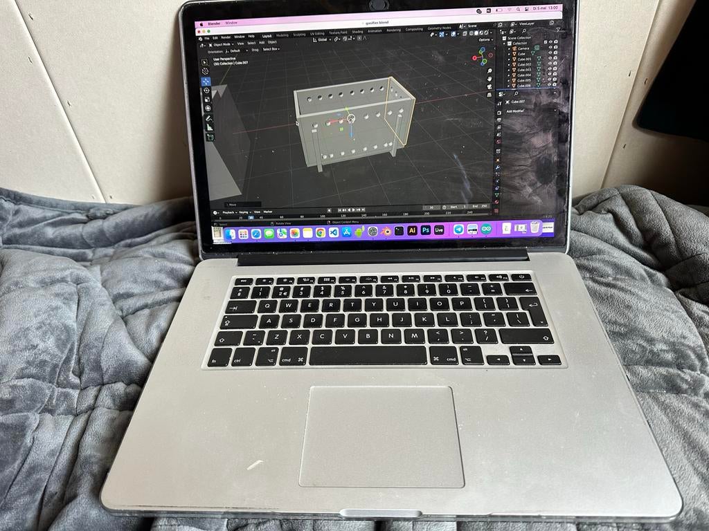 MacBook Pro (Retina, 15-inch, Mid 2015) - 16GB RAM, Computers en Software, Apple Macbooks, MacBook Pro, Gebruikt, 2 tot 3 Ghz