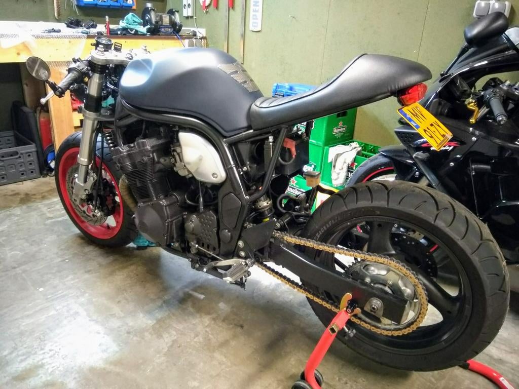 Suzuki Bandit 600cc Cafe Racer Project, Motoren, Motoren | Suzuki, Particulier
