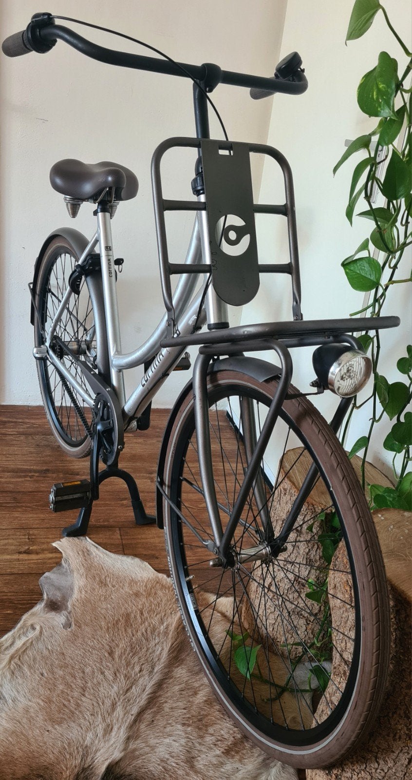 CORTINA U4 Transportfiets || Limited editie|| Beltdrive | N3, Terugtraprem, Versnellingen, 56 cm of meer, Zo goed als nieuw