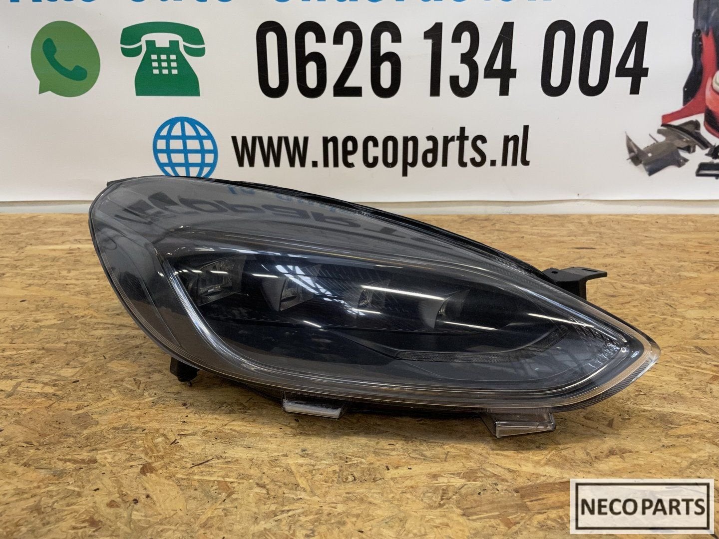 FORD FIESTA MK8 VOL LED KOPLAMP BLACK EDITION H1BB-13E015, Gebruikt, -, -, Ophalen of Verzenden