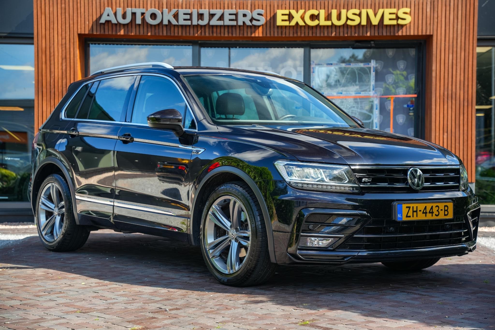 Volkswagen Tiguan 1.5 TSI ACT Highline Business R R-Line Ada, Gebruikt, Euro 6, 150 pk, Zwart