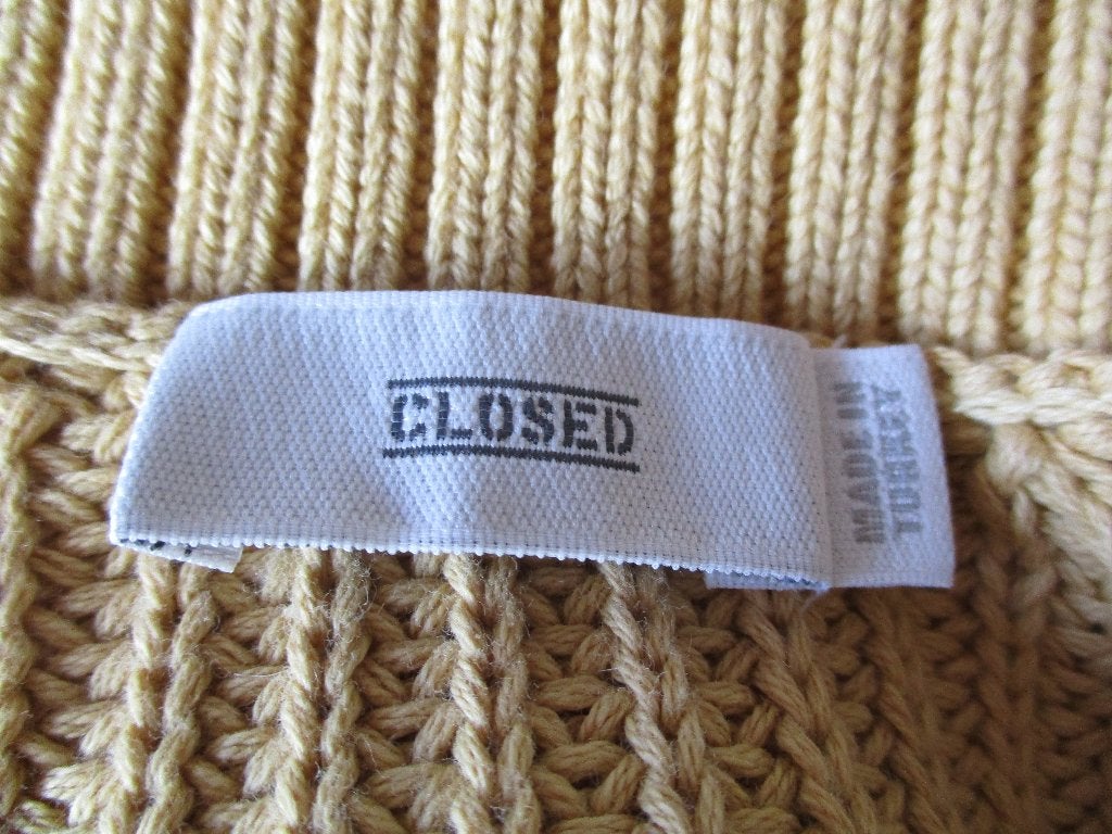 Closed size S, Verzenden, Closed, Geel, Zo goed als nieuw