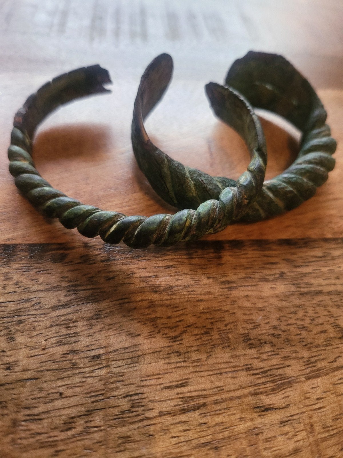 Antieke bronzen armbanden - set van 2, Ophalen of Verzenden