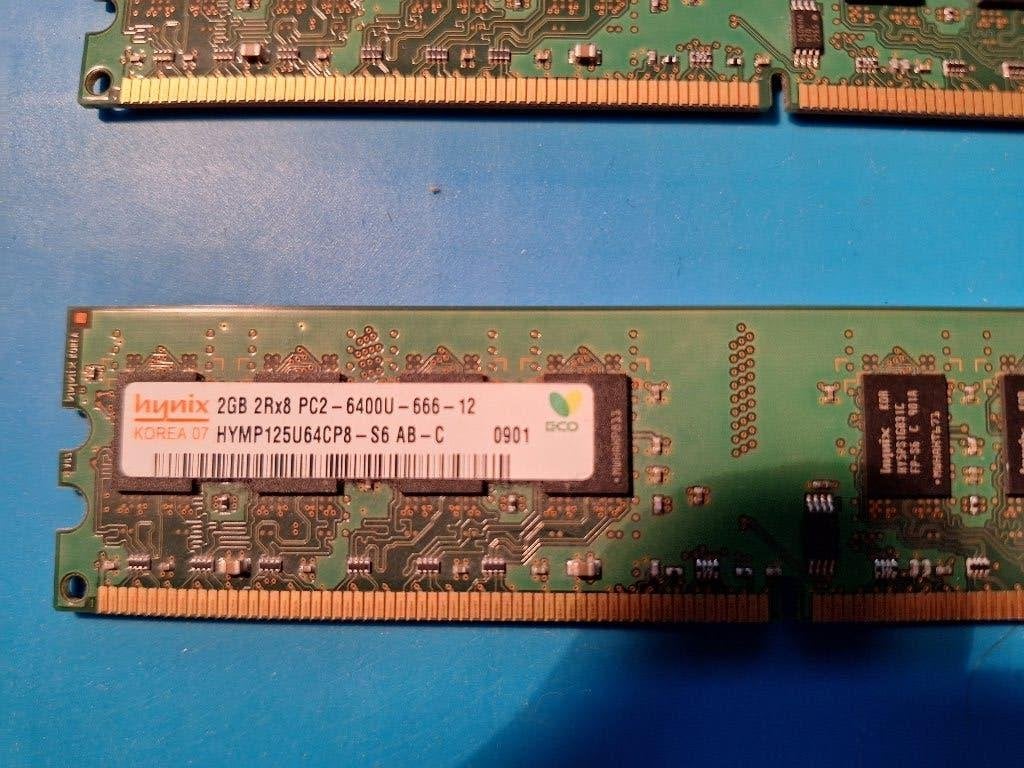 2 stuks Hynix 2GB DDR2 desktop-geheugens, Computers en Software, Gebruikt, DDR2, Desktop, 4 GB