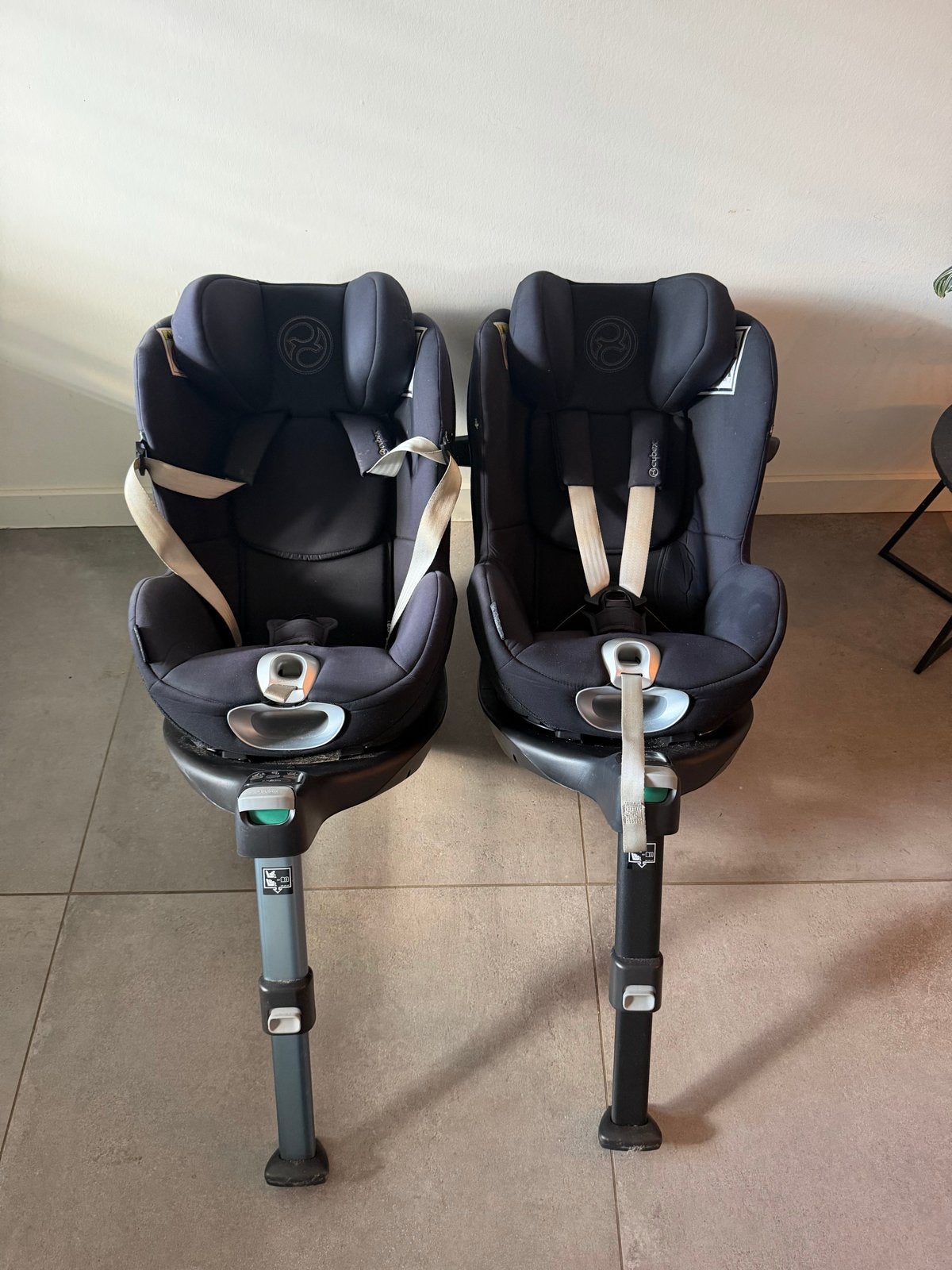 Cybex Sirona T autostoel met base (2 stuks), Gebruikt, 0 t/m 18 kg, Isofix, Ophalen