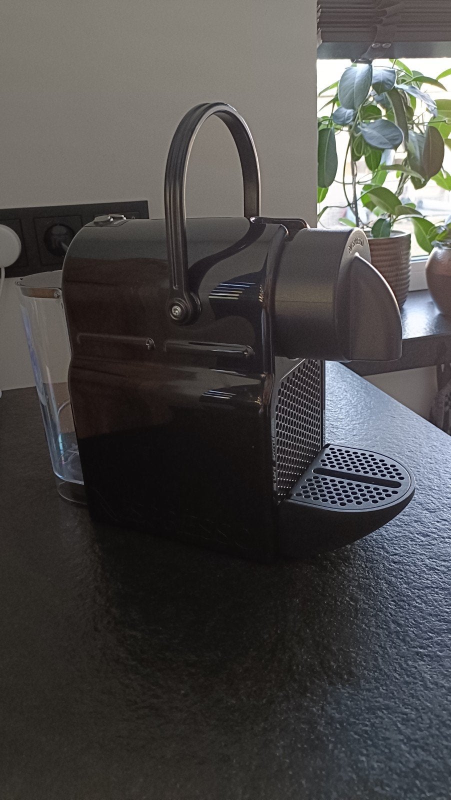 Nespresso Inissia Koffiecupmachine espresso & lungo, Witgoed en Apparatuur, Ophalen of Verzenden, Zo goed als nieuw, Espresso apparaat