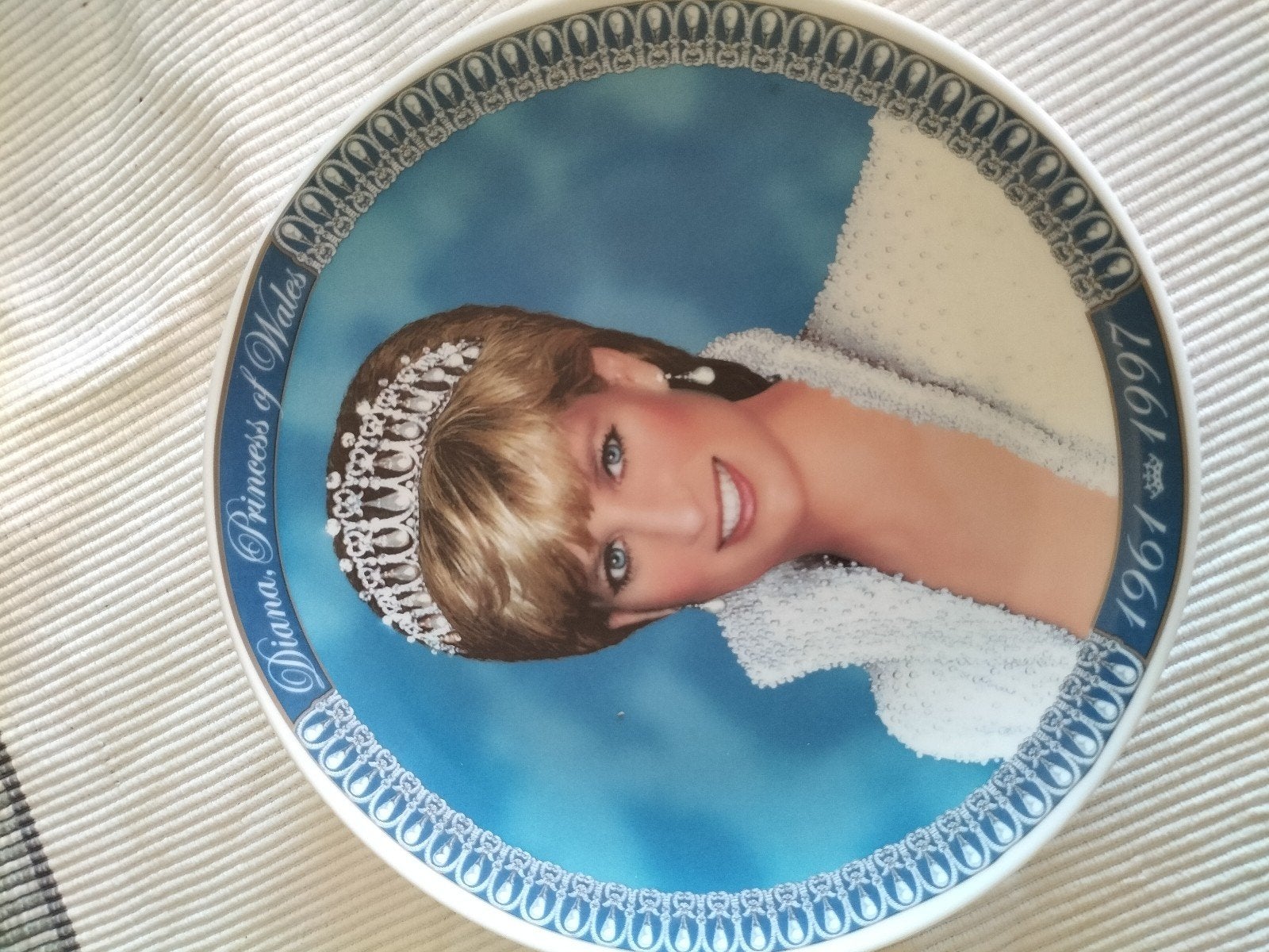 Herdenkingsbord Prinses Diana 1961-1997, Verzamelen, Verzenden, Zo goed als nieuw, Buitenland, Overige typen