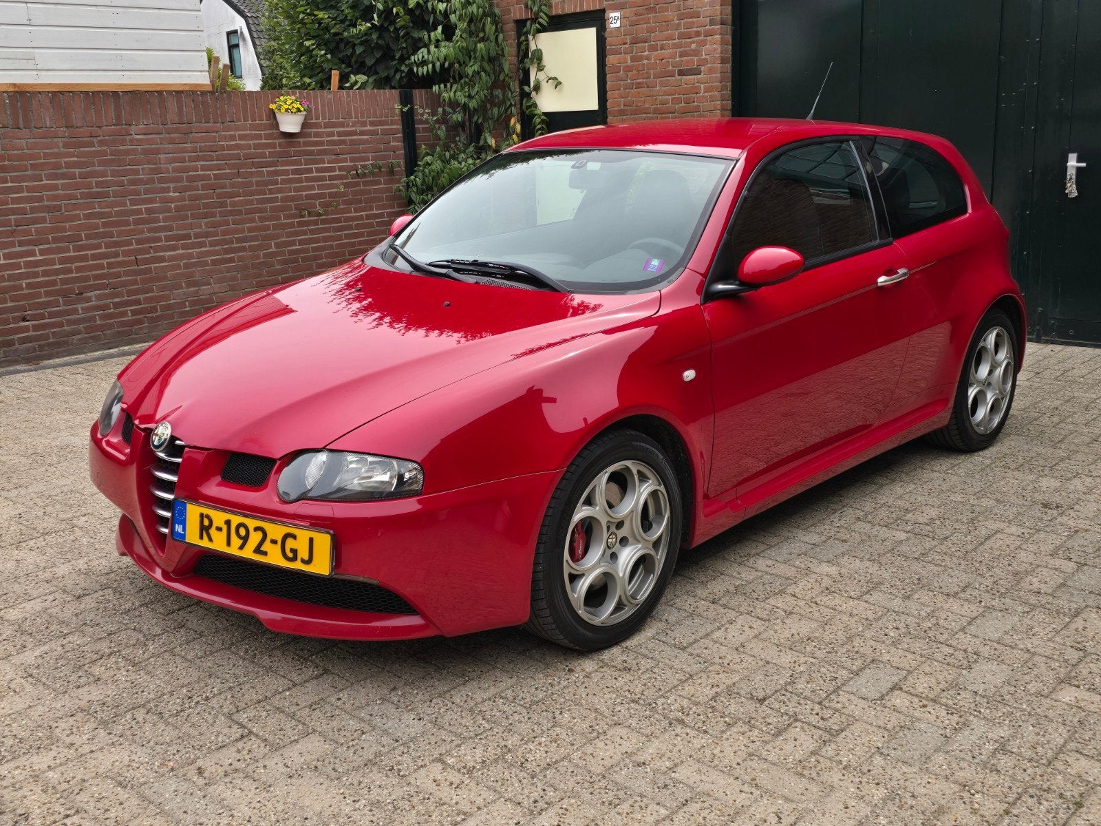 Alfa Romeo 147 3.2 V6 GTA  2004 2e eigenaar, Voorwielaandrijving, 75 €/maand, Handgeschakeld, Particulier