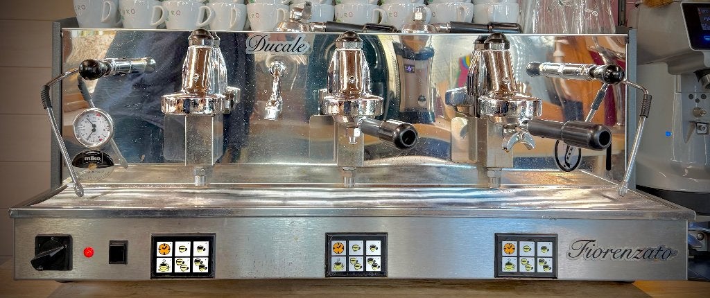 Fiorenzato Ducale professionele espressomachine, Witgoed en Apparatuur, Gebruikt, Espresso apparaat, 10 kopjes of meer, Gemalen koffie