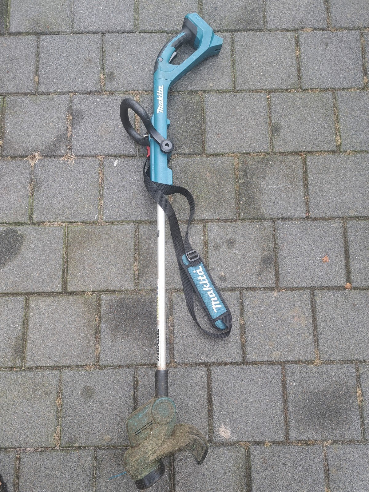 makita trimmer 18 v strimmer grasstrimmer zonder accu, Ophalen, Gebruikt, Accu, Makita