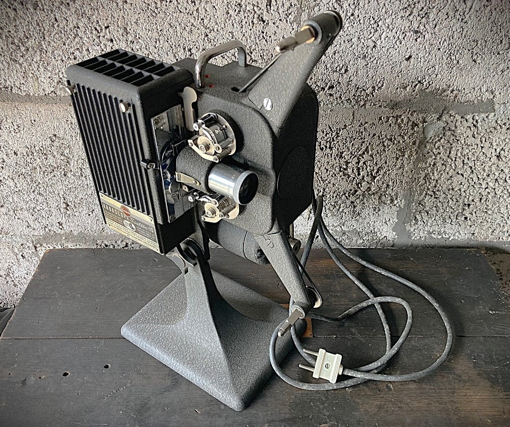 Kodascope (Kodak) filmprojector uit de dertiger jaren, Ophalen, Voor 1940, Projector