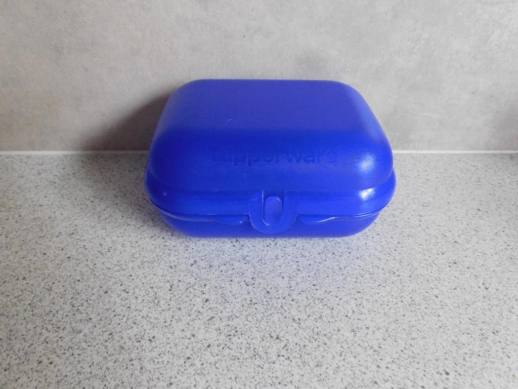Tupperware Smartclip 14x11x7 cm. Blauw, Huis en Inrichting, Ophalen of Verzenden, Gebruikt, Blauw, Overige typen