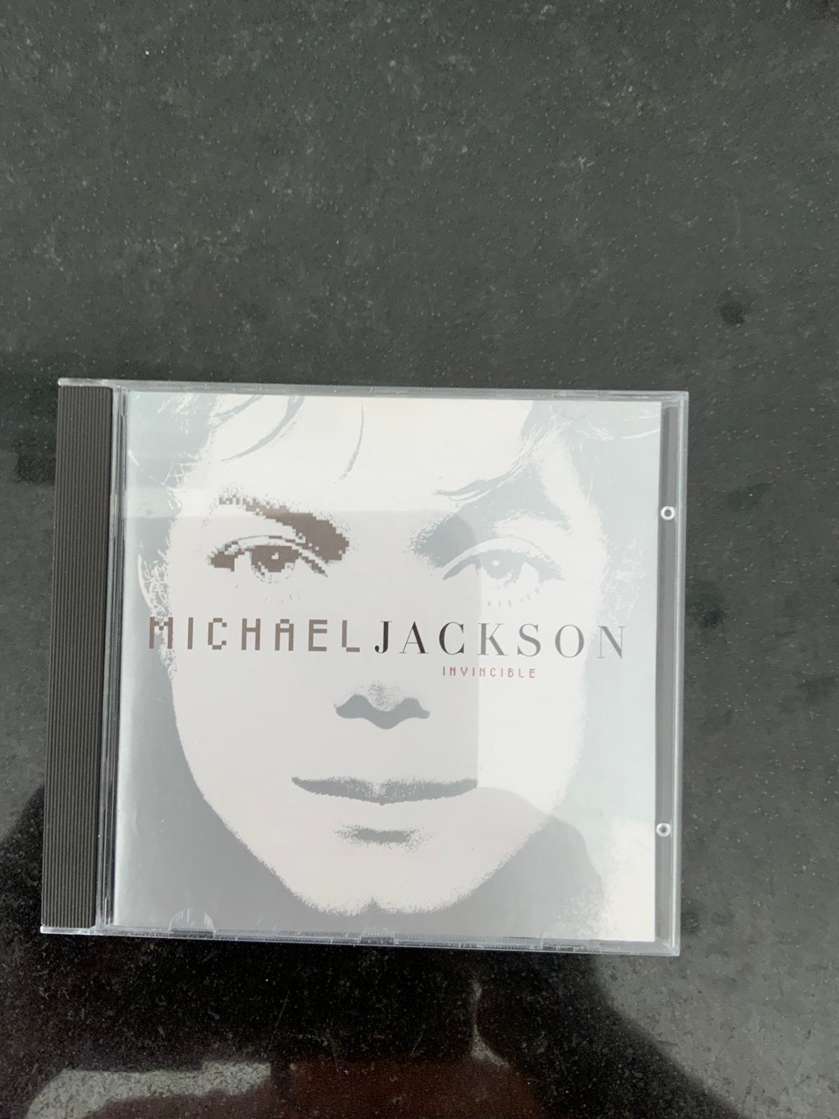 Michael Jackson, Invincible, Cd's en Dvd's, Cd's | Pop, Ophalen of Verzenden, Zo goed als nieuw