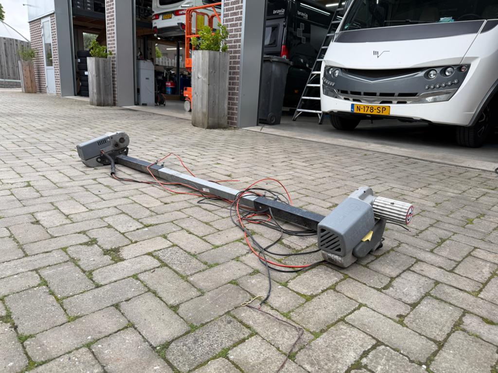 Truma mover SER volautomatisch zonder besturingskast., Ophalen, Gebruikt