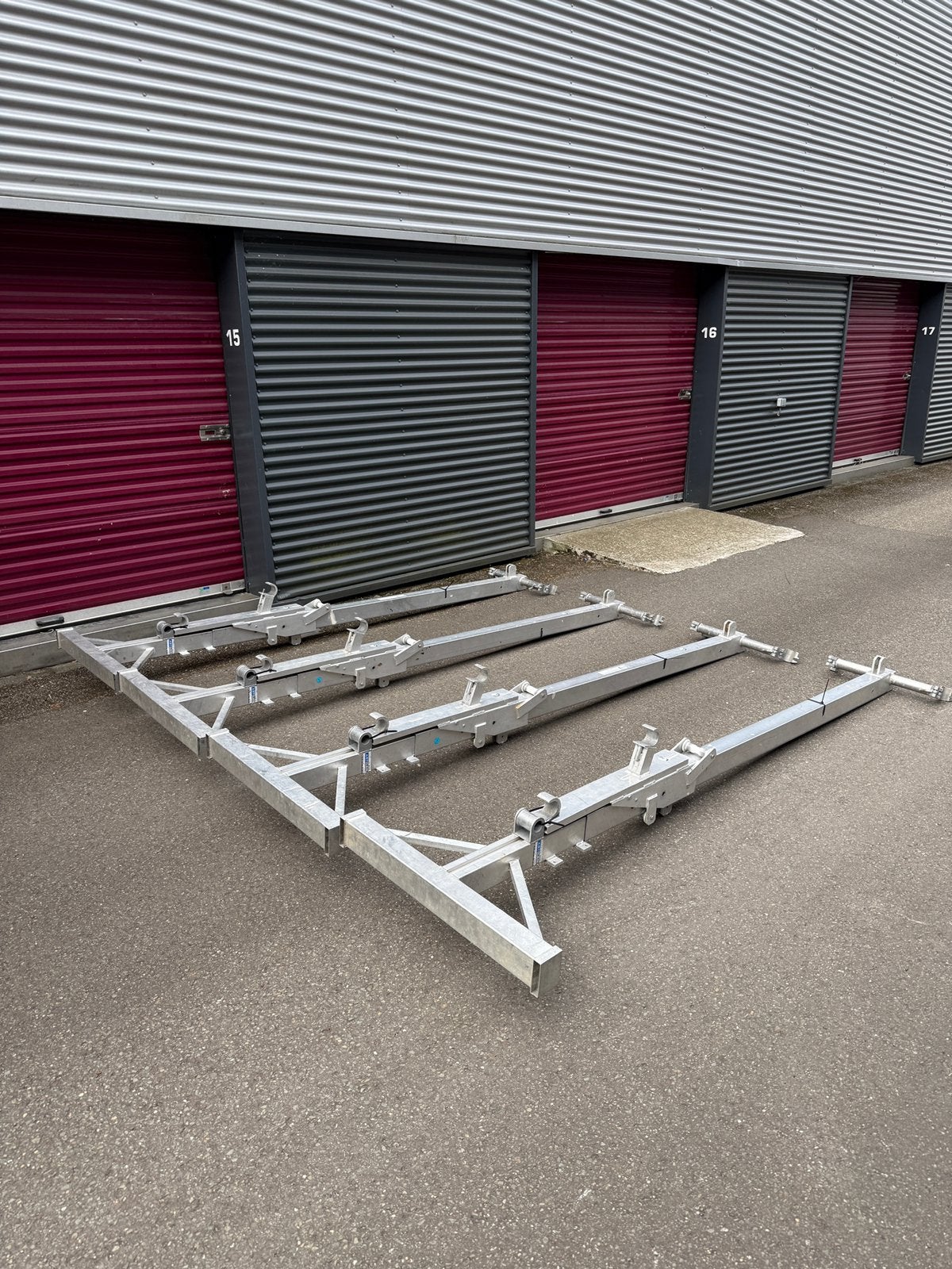 4x Artilan Steiger Stabilisator / Uitzetsteun Aluminium, Ophalen, Zo goed als nieuw, Rolsteiger of Kamersteiger, Minder dan 2 meter