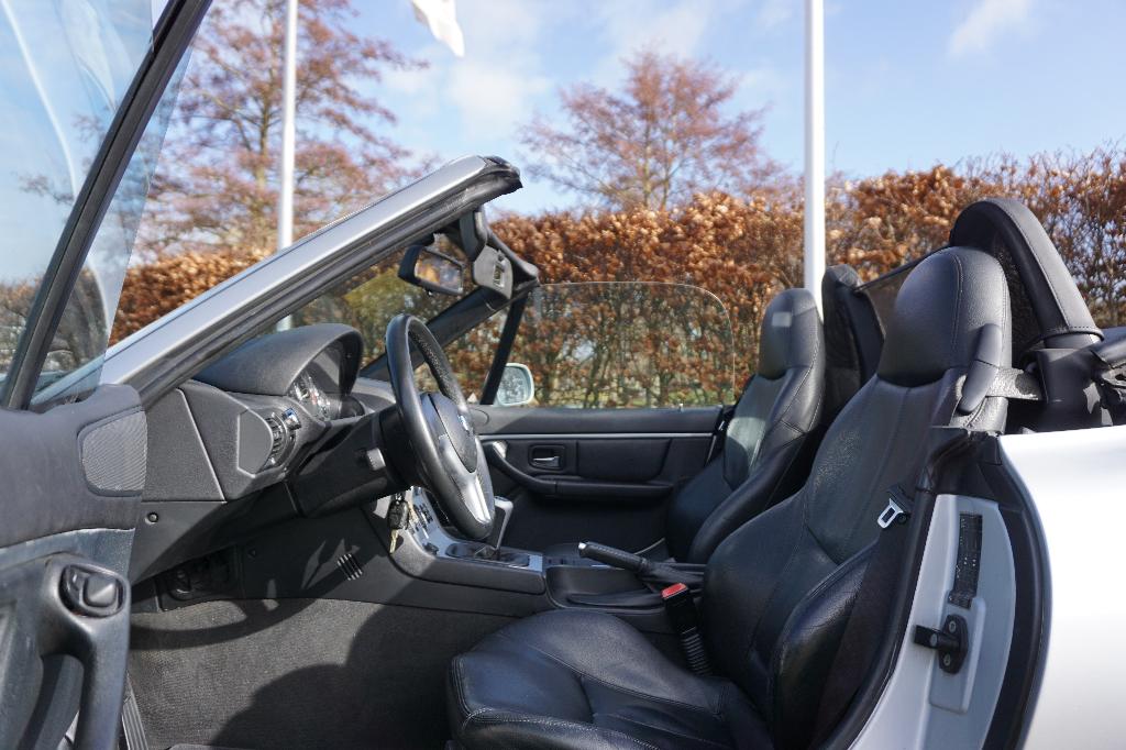 Foto 14 van BMW Z3 2.2i Roadster | NAP | Stoelverwarming | Airco |