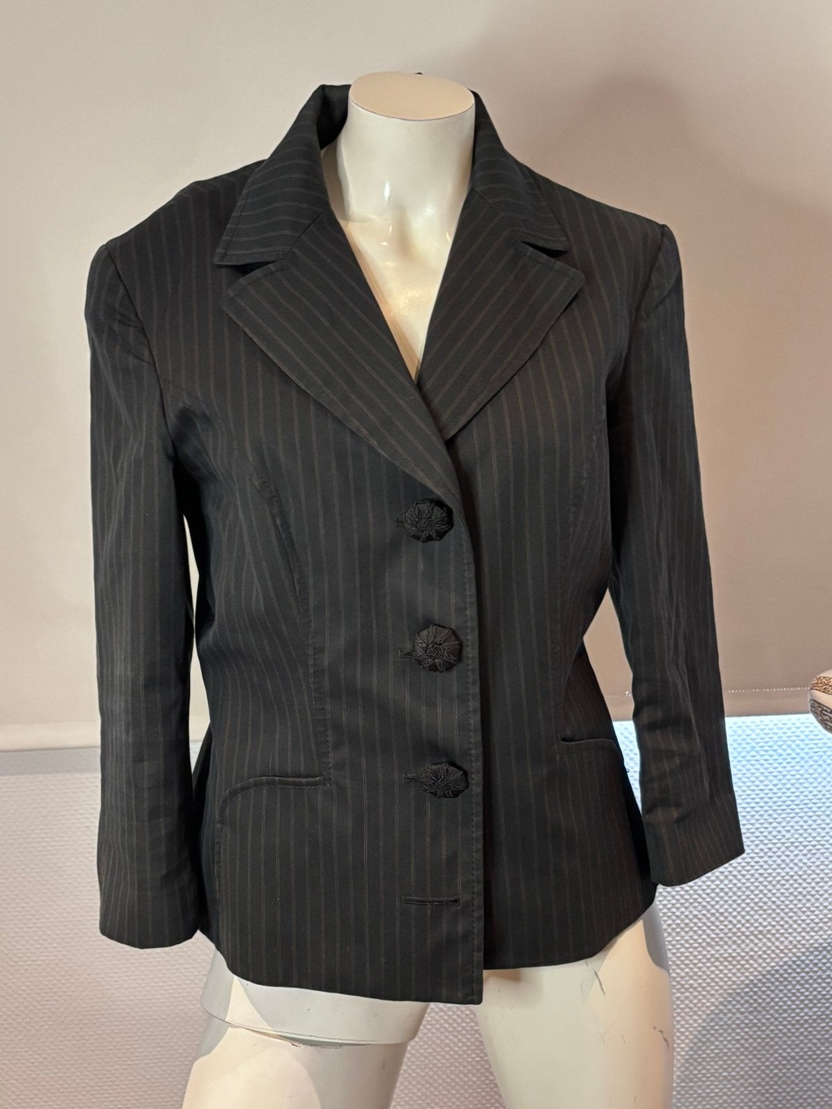 Dolce&Gabanna zwart jasje met streepjes maat it 46. Nl 40, Maat 38/40 (M), ., Zwart, Ophalen of Verzenden