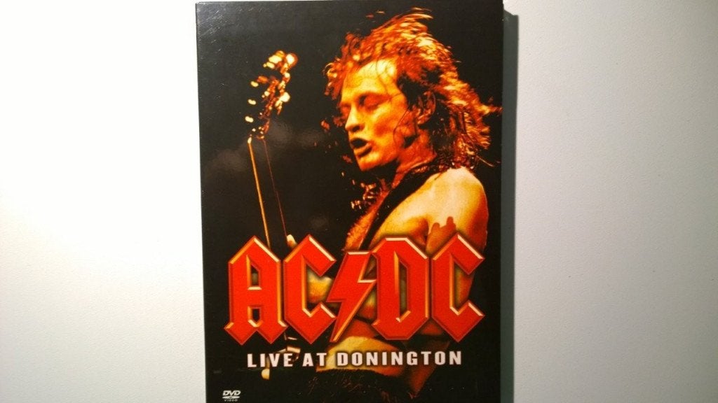AC-DC - Live At Donington (DVD), Alle leeftijden, Ophalen of Verzenden, Zo goed als nieuw, Concert