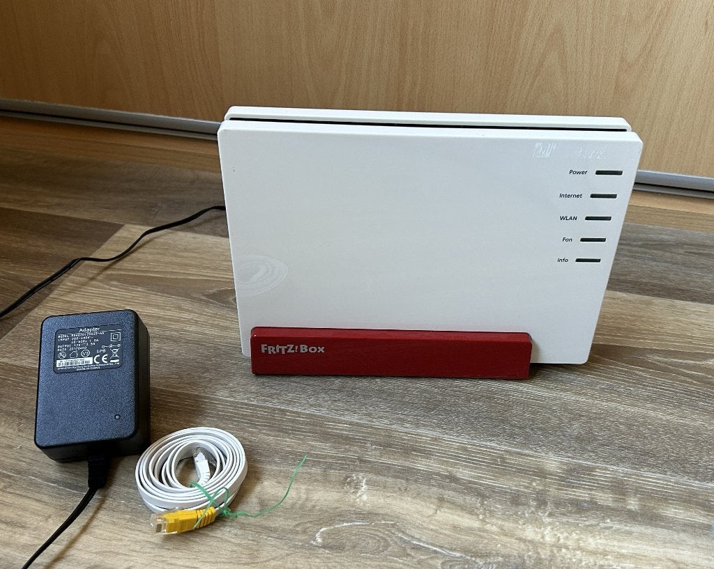 FRITZ!Box 7581 (bonding, Mesh Wi-Fi + KPN profielen), Computers en Software, Routers en Modems, Gebruikt, Router met modem, Ophalen of Verzenden