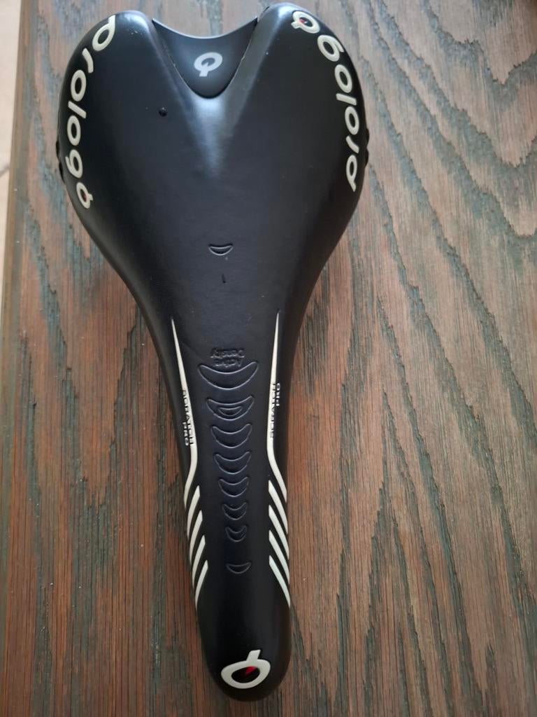 Prologo Scratch Pro zadel - 134mm breed, Fietsen en Brommers, Gebruikt, Racefiets, Ophalen of Verzenden, Prologo