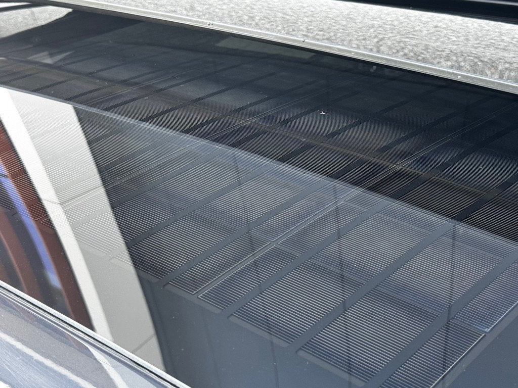 Toyota Prius 1.8 Executive Hybride Aut Solar dak Hud Alcanta, Auto's, Toyota, 1345 kg, Gebruikt, Huisgarantie, 4 cilinders