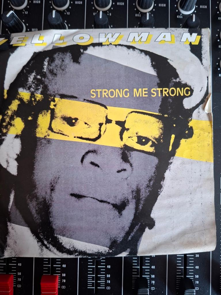 Yellowman - Strong Me Strong (Single, Reggae, Dub, 1984), Cd's en Dvd's, Vinyl Singles, Wereldmuziek, Ophalen of Verzenden
