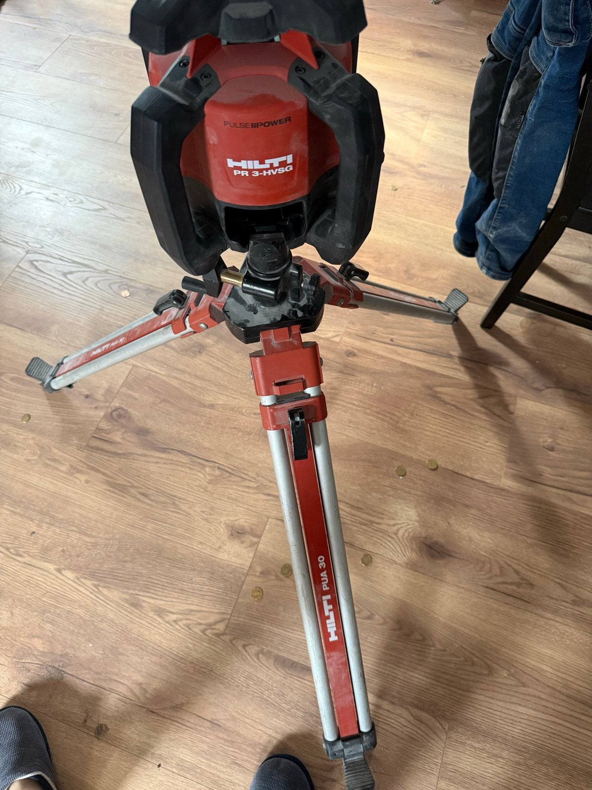 Hilti PR 3-HVSG Roterende Laser met Statief en Koffer, Ophalen of Verzenden, Gebruikt, Licht